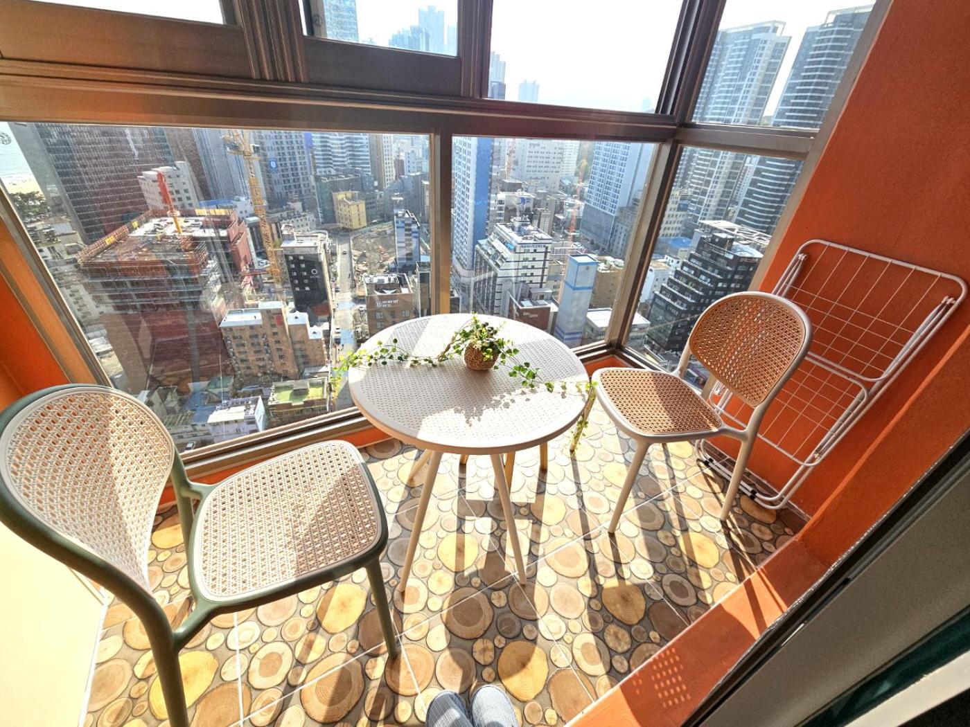 Raviens라비앙즈 Hotell Busan Exteriör bild